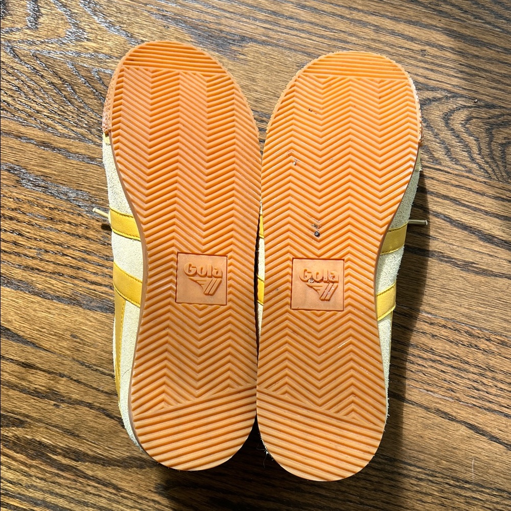 Gola Elan women’s 9 1/2 transparent yellow/calend colorway - Picture 4 of 8
